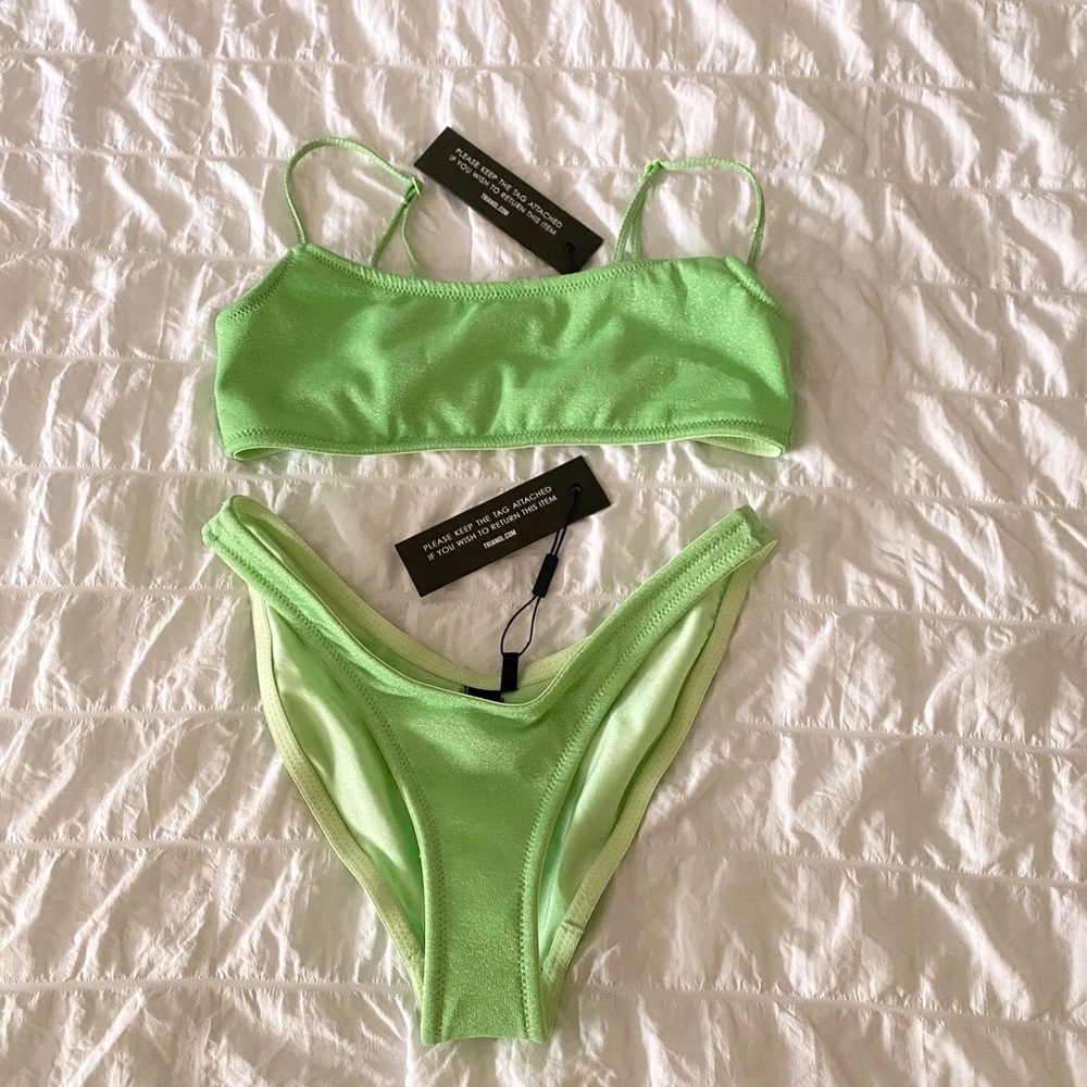 Super cute green triangl sparkly swimsuit!